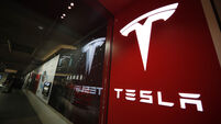 Tesla store, tesla logo