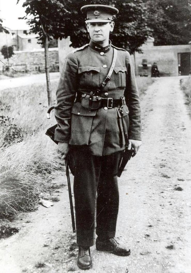 Some of Michael Collins' walking sticks came to prominence in recent years including this 92cm cane that General Collins gave his driver Jack Cormack to help with his recovery after he was shot near where the Red Cow Roundabout is today. Some of Michael Collins' walking sticks came to prominence in recent years including this 92cm cane that General Collins gave his driver Jack Cormack to help with his recovery after he was shot near where the Red Cow Roundabout is today.