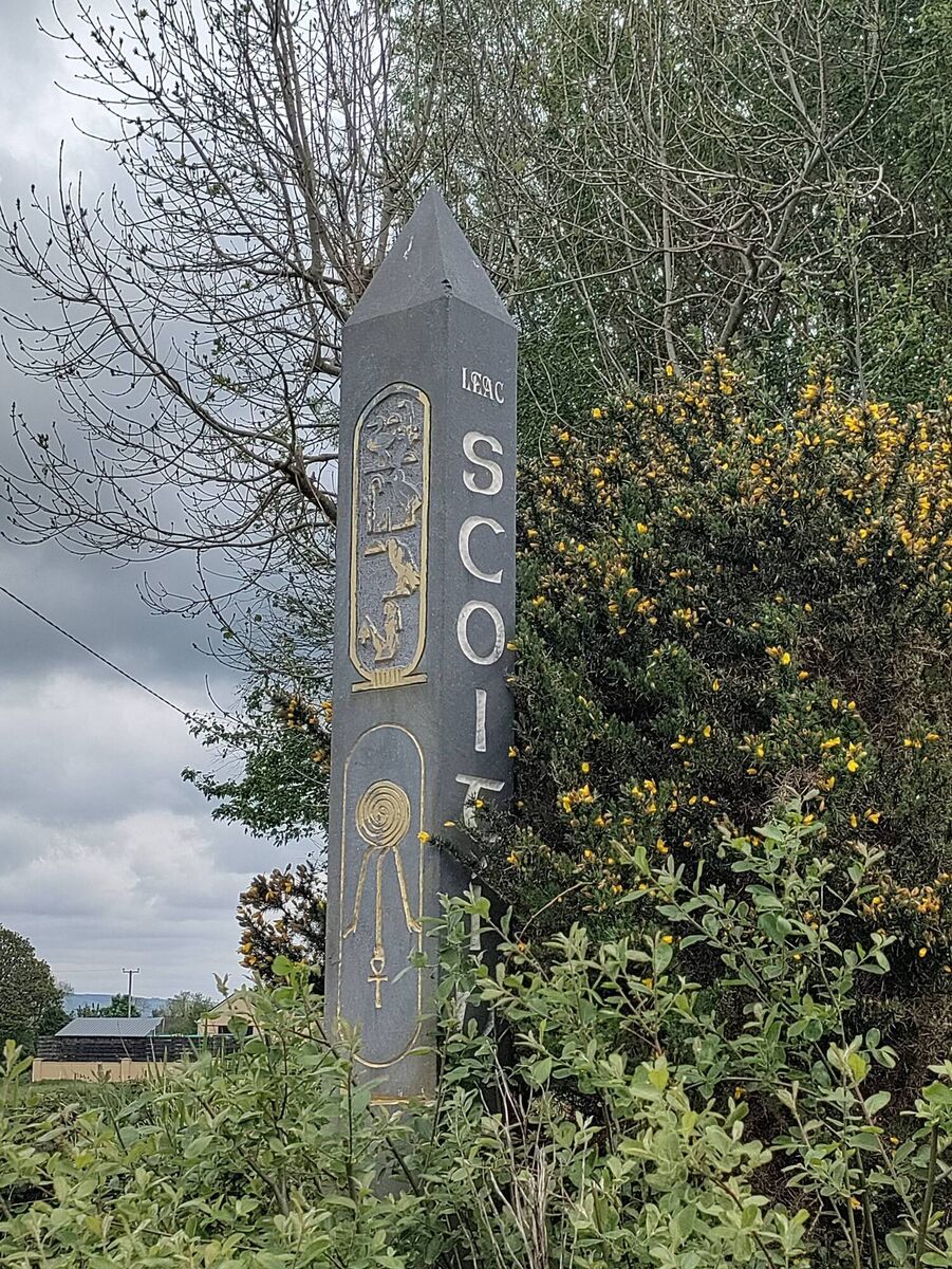 A sign for Scotia's grave. A sign for Scotia's grave.
