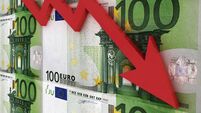 Euro falling money finance crisis