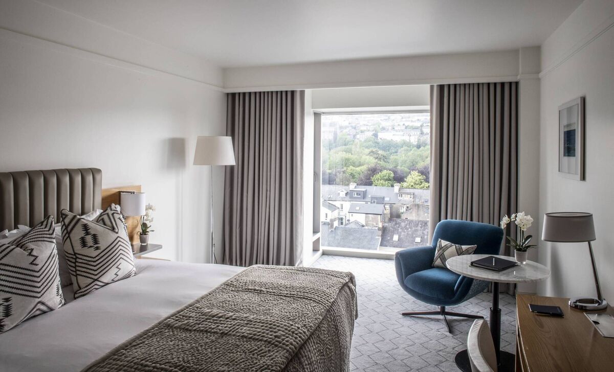 The Deluxe Room at River Lee Hotel. The Deluxe Room at River Lee Hotel.