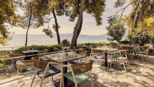 <p>Alfresco dining/snacking amenities at Club Med Gregolimano. </p>